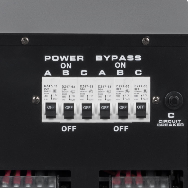 Stabilizator de tensiune trifazat cu functie BYPASS